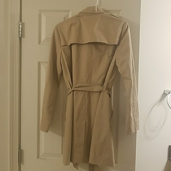 Banana Republic Trench Coat NWT - Picture 2 of 4